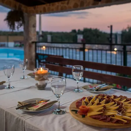 Villa Adamaris *