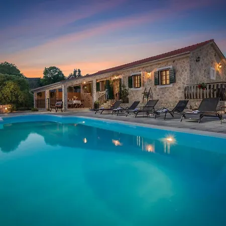 Villa Adamaris