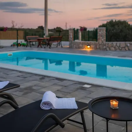 Villa Adamaris *