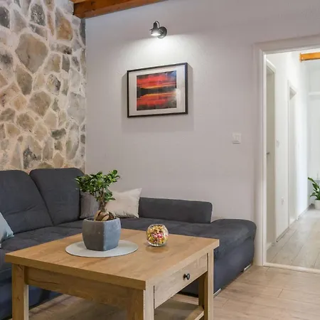 Adamaris Rogoznica (Sibenik-Knin)